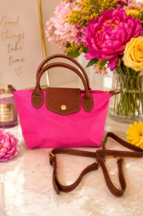 CARTERA CROSSBODY FUSHIA ESTILO SOBRE
