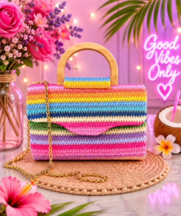 CARTERA EN FORMA DE SOBRE COLORES CON MADERA DE MANGO