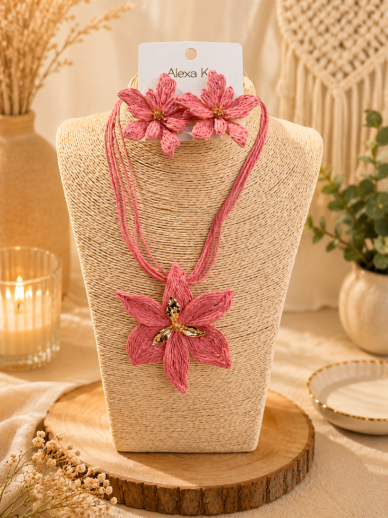 COLLAR EN FLOR EN COLOR CORAL